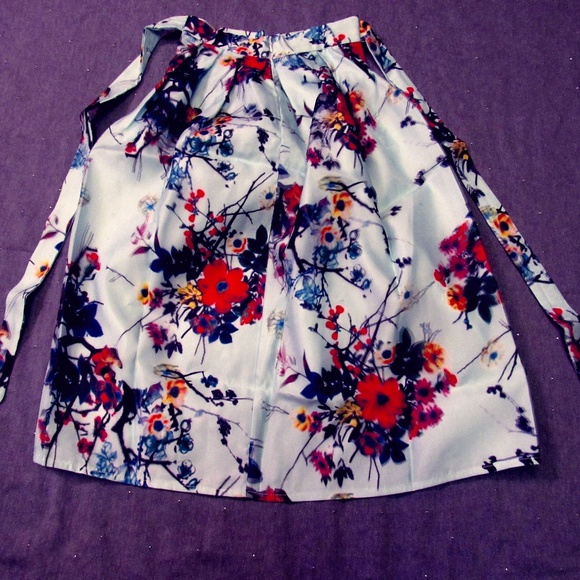Printed Midi A-Line skirt with belt - Picture 1 of 4